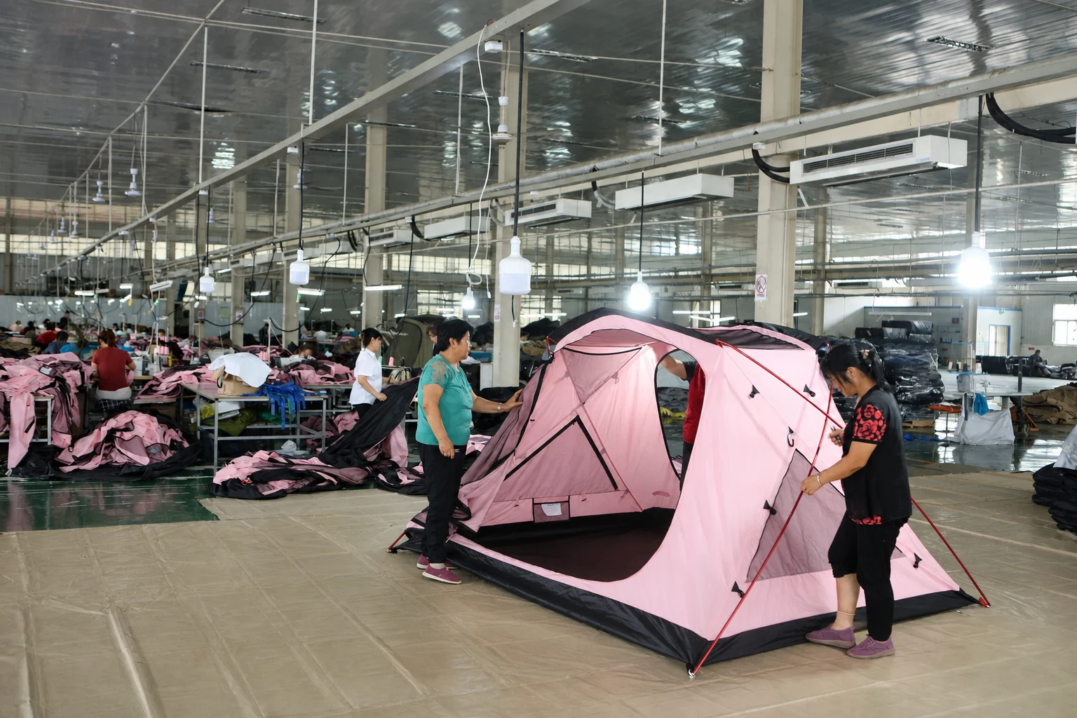 Real Dong Jun factory team assembling and checking a tent